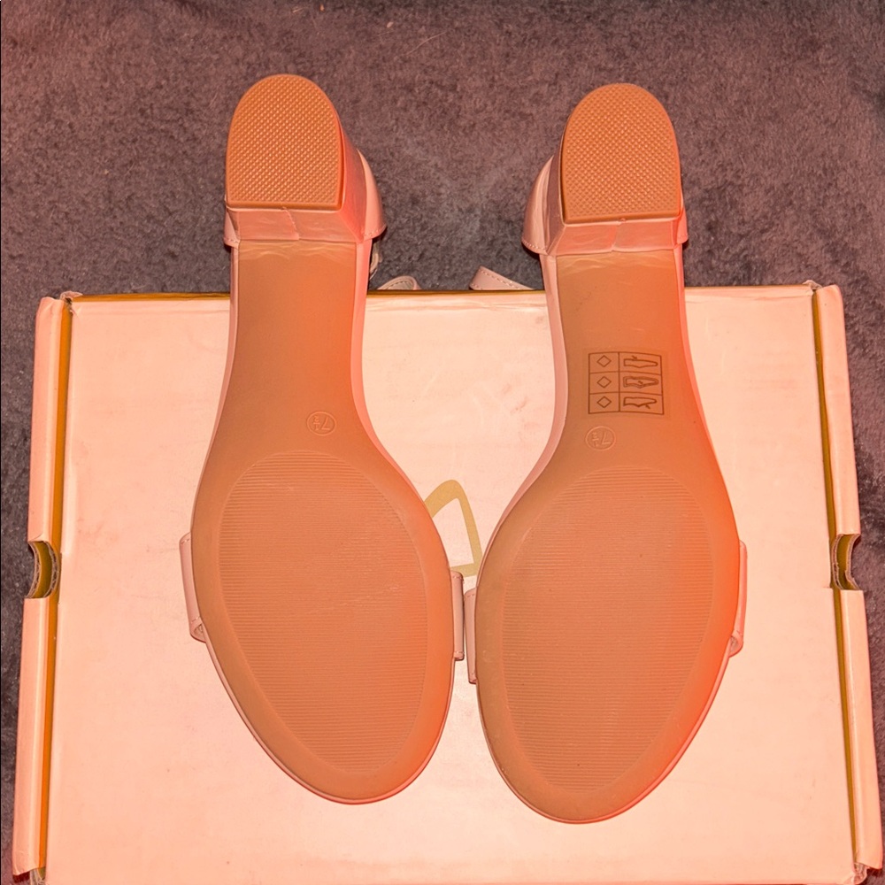 J.Adams Women's Cream Block Heel Sandals - Picture 3 of 6